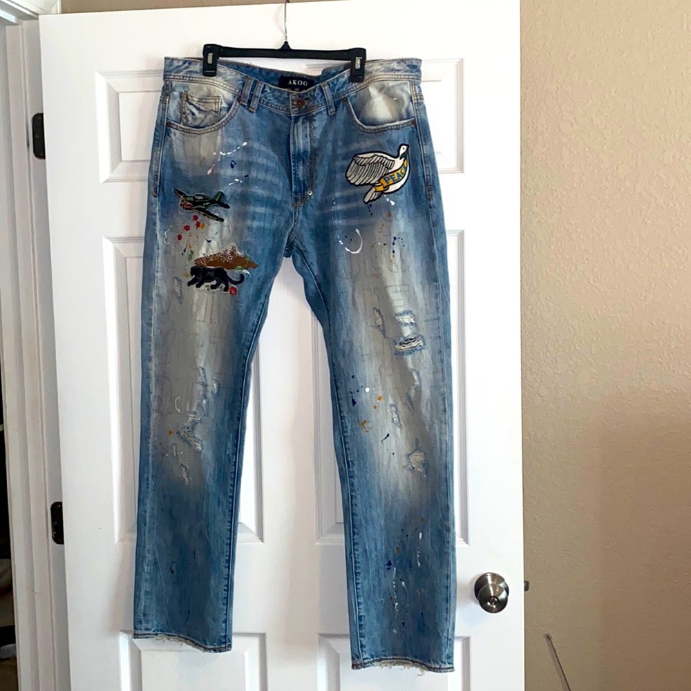 Men size 40 AKOO jeans NWT.